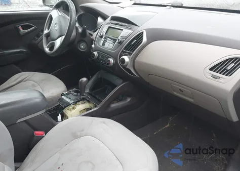 2010 Hyundai Tucson Gls z USA, uszkodzony, nr VIN KM8JT3AC3AU079630